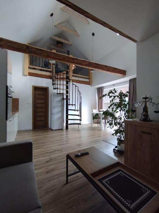 Apartman Loft Parnica ภายนอก รูปภาพ